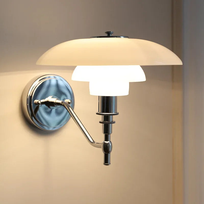 Eosphoros | Moderne Metall-Wandleuchte im minimalistischen Stil