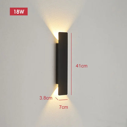 LumaStrix Noir | Wetterfeste LED Außenwandleuchte aus Aluminium, 18W