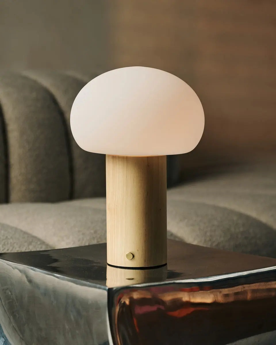 Lumari Senso | Dimmbarer Tischleuchte aus Holz und Glas mit Akku