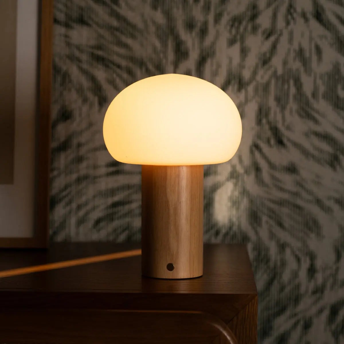 Lumari Senso | Dimmbarer Tischleuchte aus Holz und Glas mit Akku