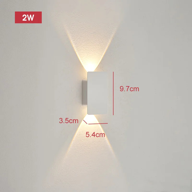 LumaStrix Noir | Wetterfeste LED Außenwandleuchte aus Aluminium, 18W