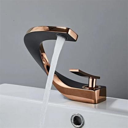 Sivra | Hochwertiger Design-Wasserhahn für moderne Badezimmer