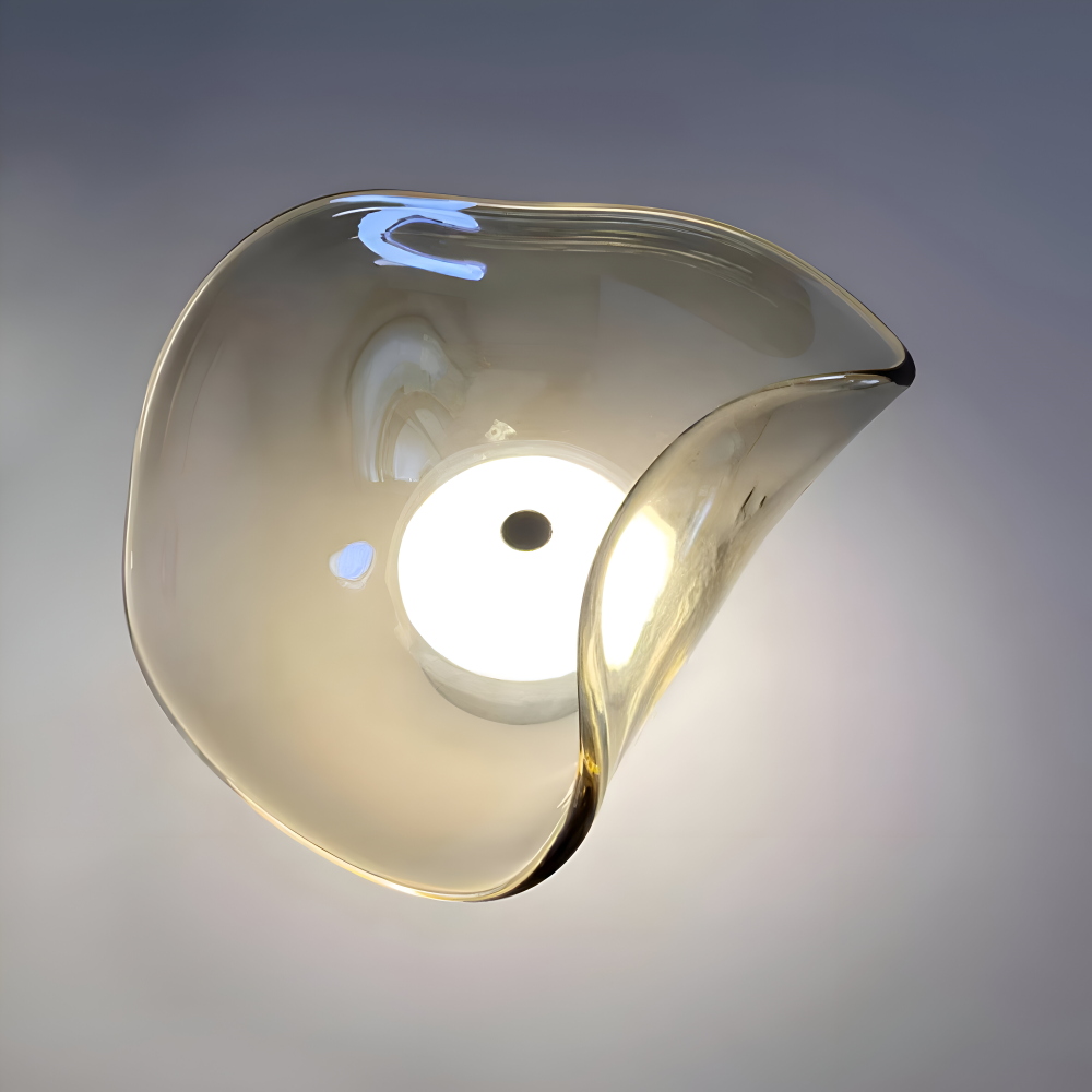 NordLume – Gebogene Glas-Wandleuchte im Skandinavisch-Japandi-Stil mit LED-Beleuchtung