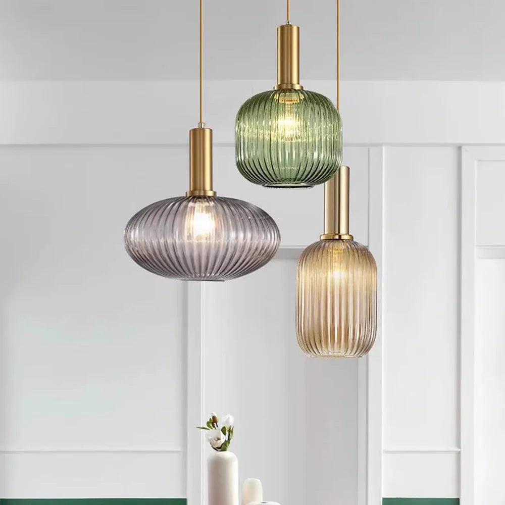 SleekSphere – Handgefertigter Japanischer Glasanhänger in Minimalistischem Design