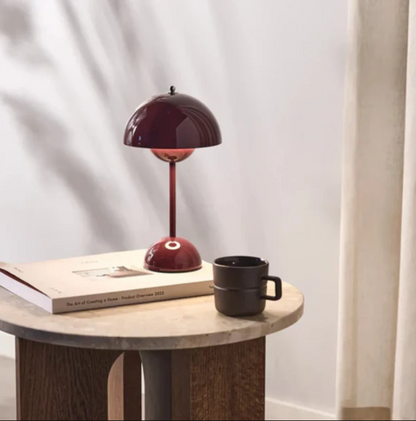 Moderne LED Touch-Tischlampe – Dimmbar & Stilvoll