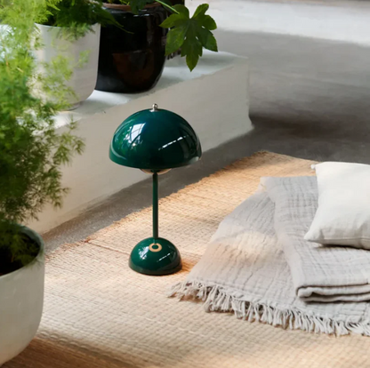 Moderne LED Touch-Tischlampe – Dimmbar & Stilvoll