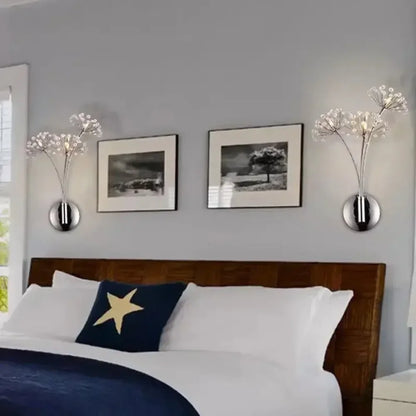 Lustrae | Moderne Wandleuchte mit kristallförmigem Pusteblumen-Design