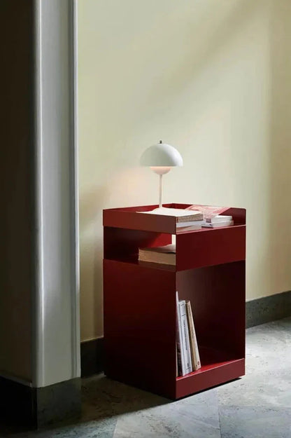 Arket Fold | Metall-Beistelltisch im dänischen Origami-Design