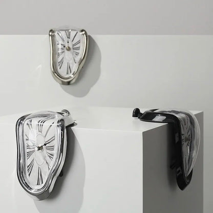 DaliStyle™ Schmelzende Wanduhr | Geräuschlose Designer-Uhr im surrealistischen Stil