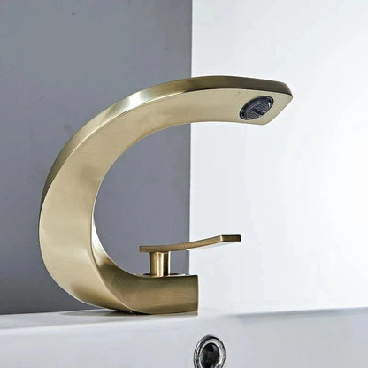 Sivra | Hochwertiger Design-Wasserhahn für moderne Badezimmer
