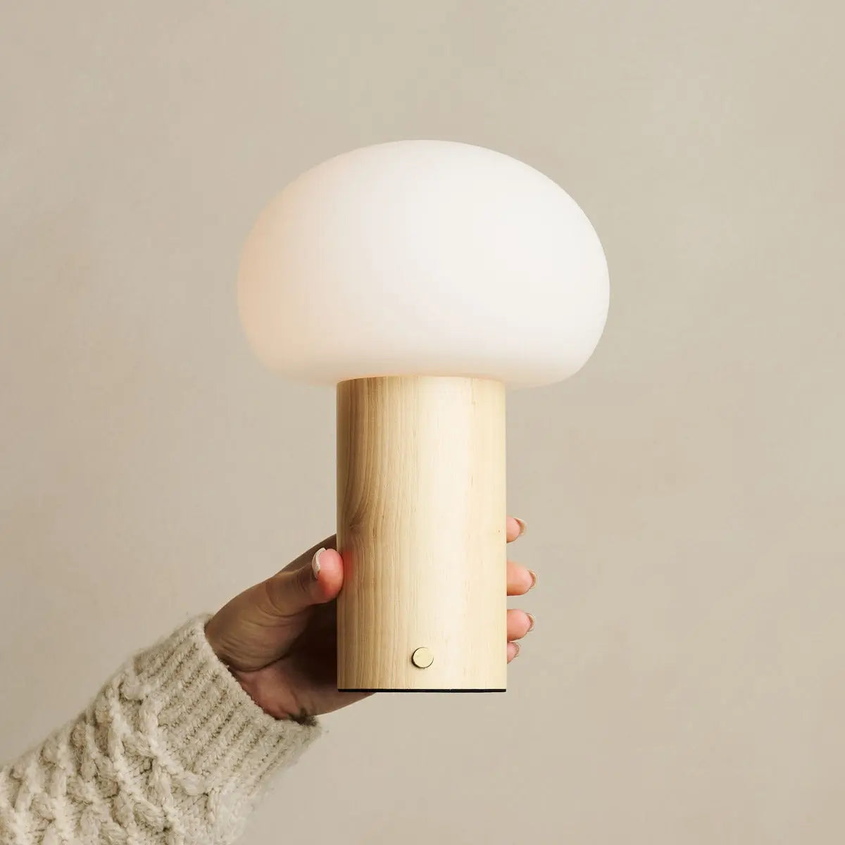 Lumari Senso | Dimmbarer Tischleuchte aus Holz und Glas mit Akku