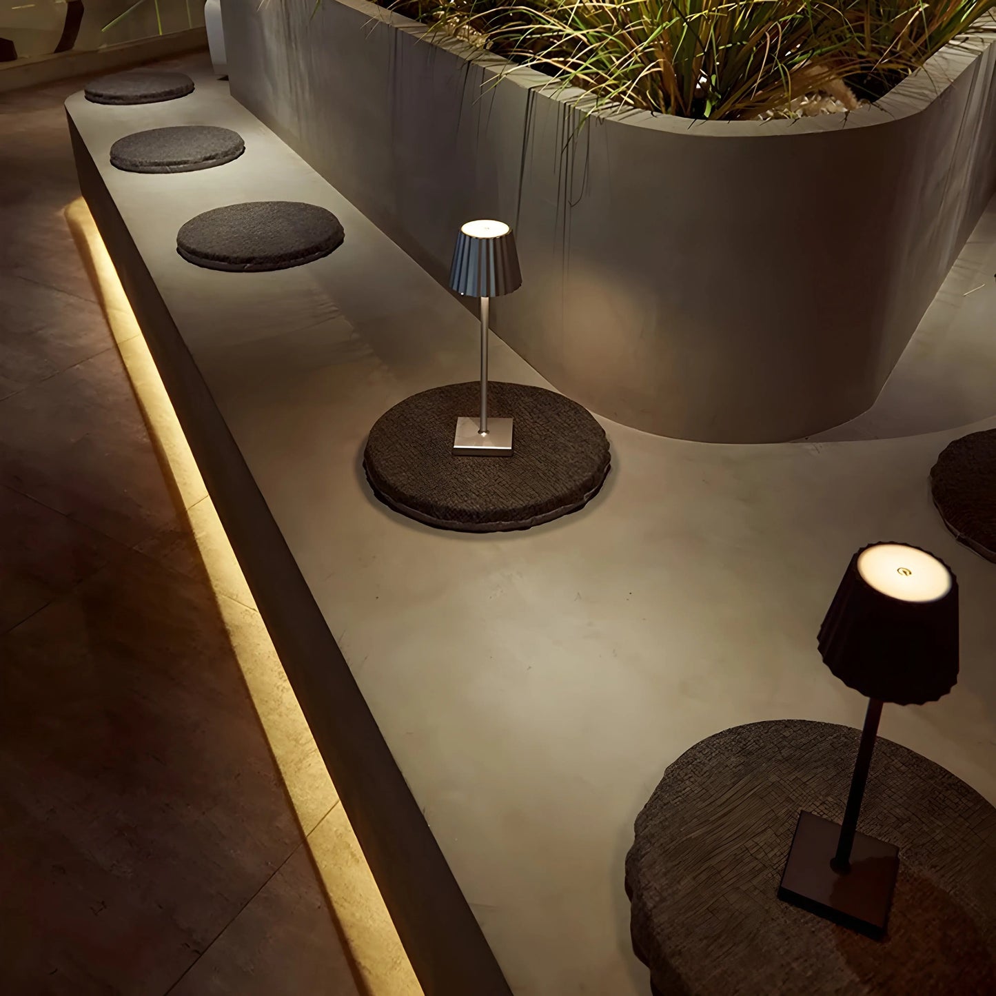 Glovella | Waterdichte LED-aanraaklamp met batterij voor binnen- en buitengebruik 