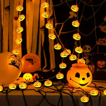 Halloween Kürbis Lichterkette – LED Deko für drinnen & draußen