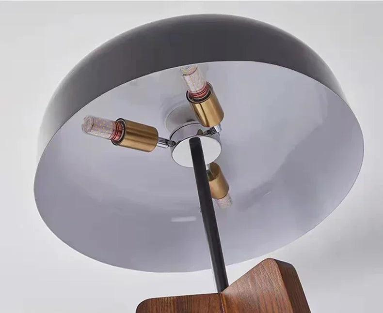 ArborLight | Holz-Dreibein-Stehleuchte | Art-Deco Design & Moderne LED-Beleuchtung für Wohnzimmer