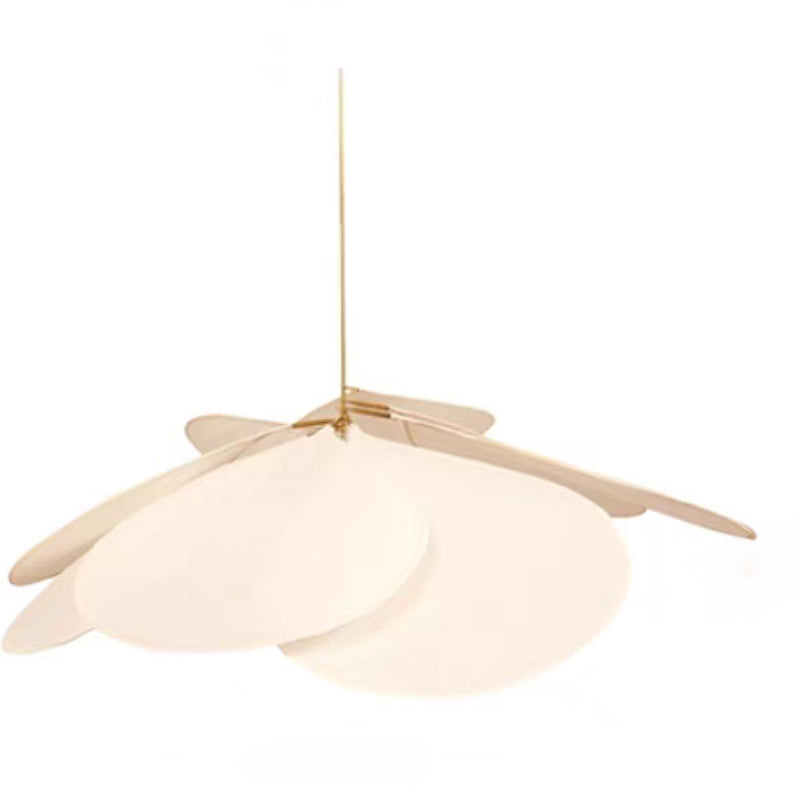 Elegante Hängeleuchte im Blumenblatt-Design – inspiriert von der Natur