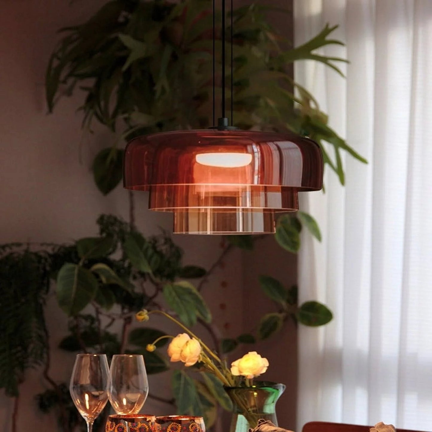 Veylum | Skandinavische Glas Pendelleuchte mit Opalschirm