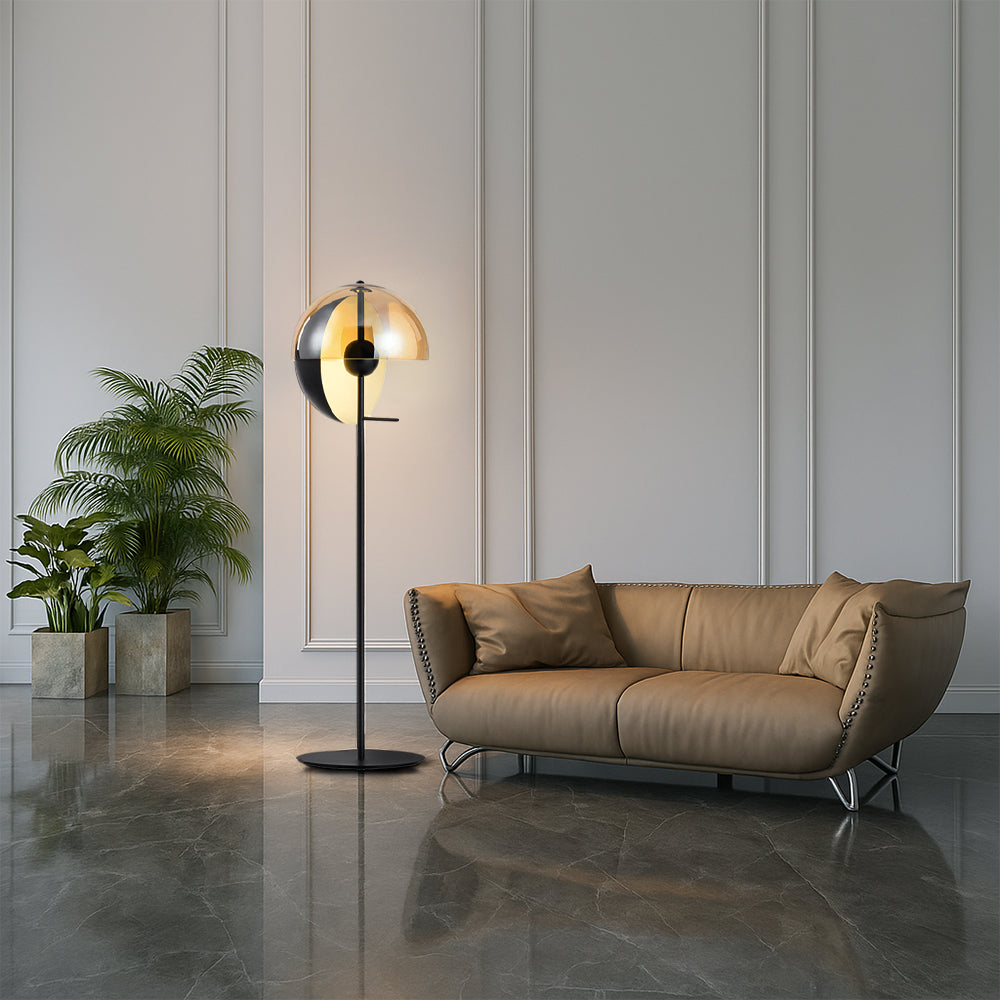 Neralith Soma | Stehleuchte aus Glas mit elegantem Lichtspiel