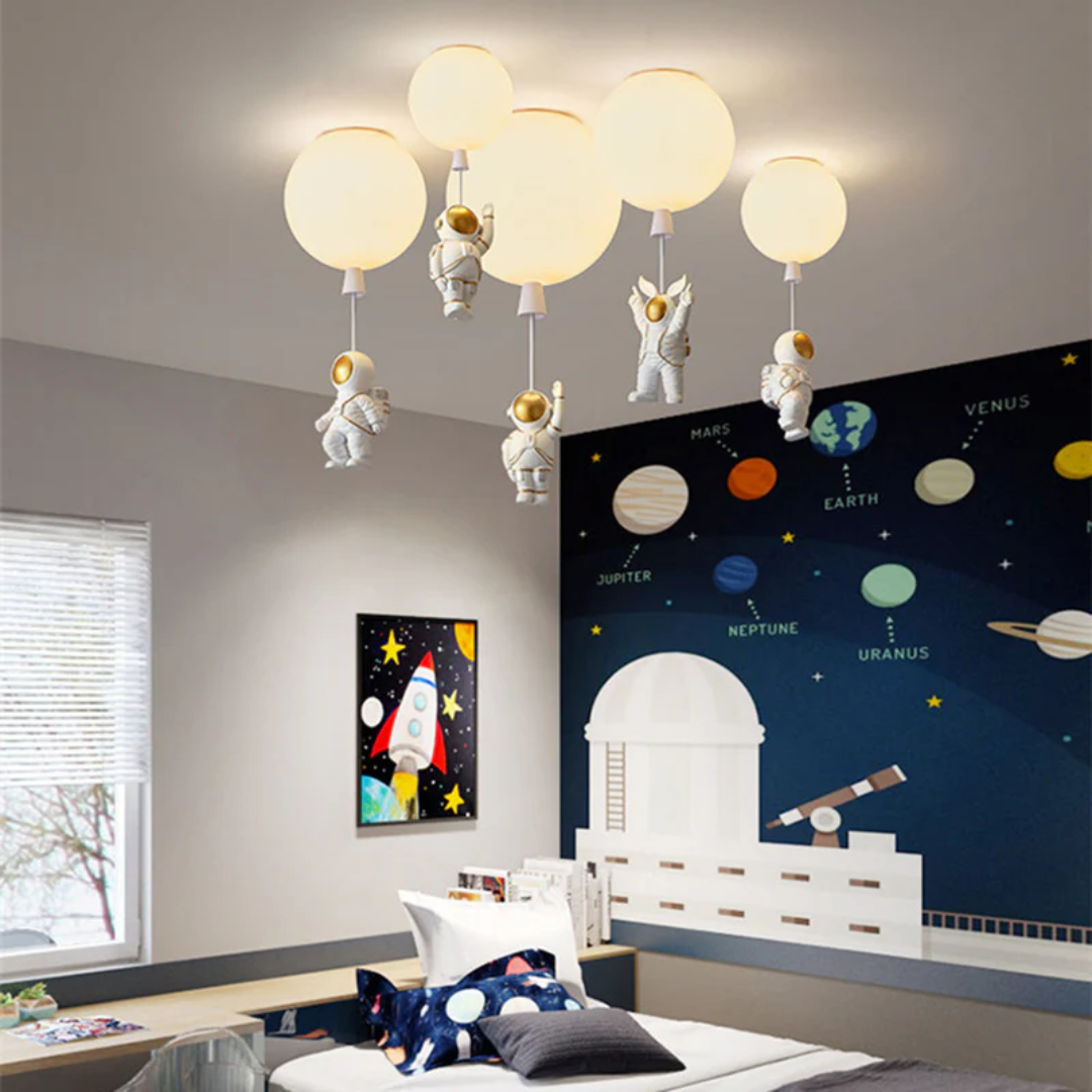 Stellari Orbit | verspielte LED-Deckenleuchte für Kinderzimmer im Astronauten-Design