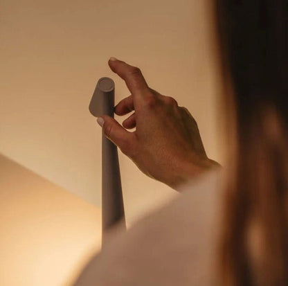NordicLite | Draadloze LED-tafellamp in Scandinavisch minimalisme | Modern design voor woon- & slaapkamer