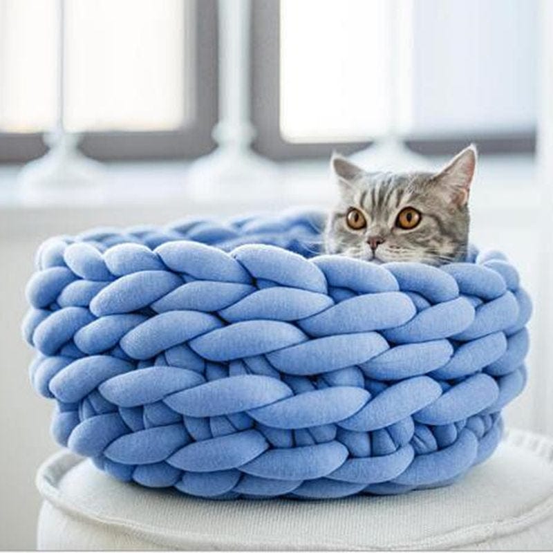 Lomya Nest | Handgehäkeltes Wollbett für Haustiere mit hohem Rand