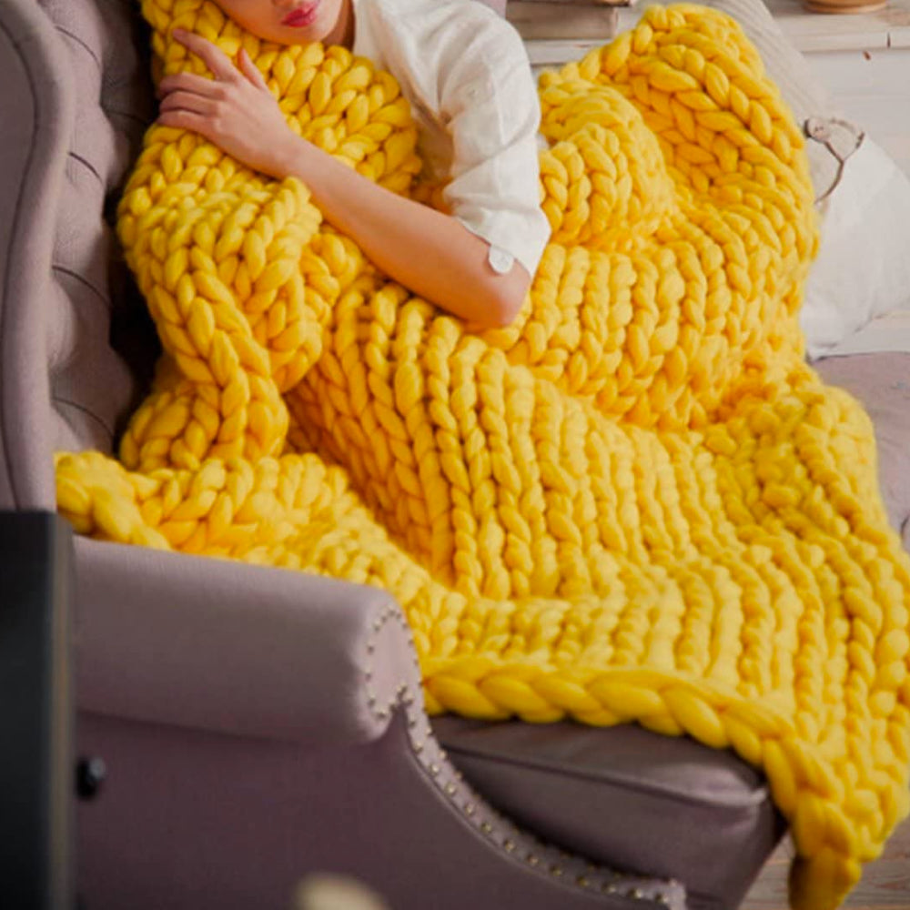NordWeave | Edle XXL Strickdecke aus weichem Garn für Wohn- & Schlafzimmer